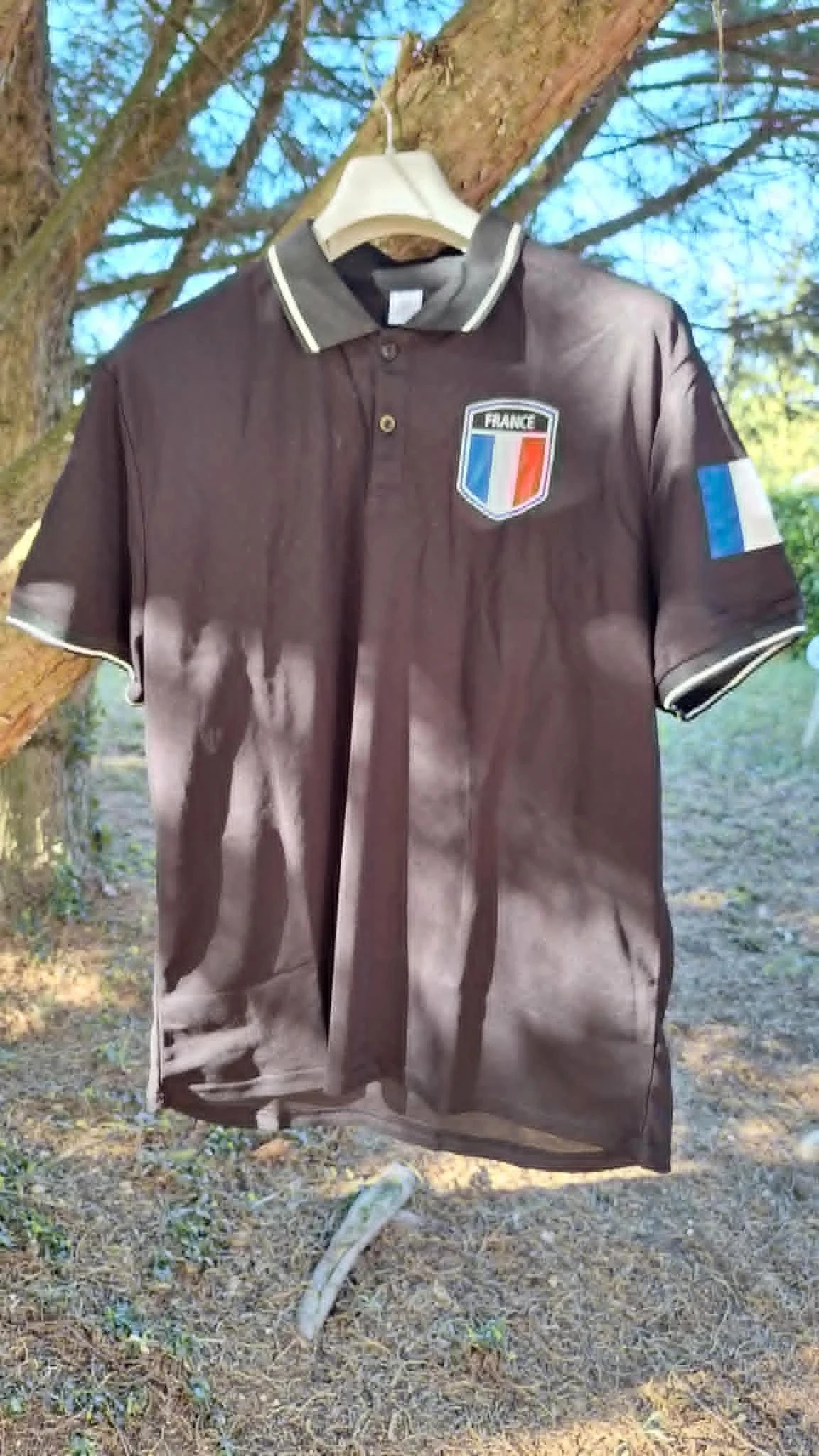 Polos respirantes pretos levemente elásticos com padrão Tricolore - Abotoados, mangas curtas – photo 4
